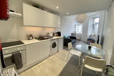3 bed flat, Ebrington Street, City Centre, Plymouth, PL49AA - Image 4